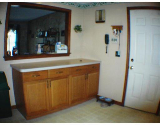 53 Caitlin Dr, Springfield, MA 01118 photo 3