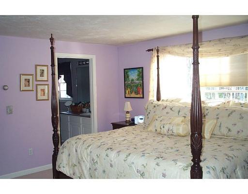 5 Carriage Ln, Maynard, MA 01754 photo 6