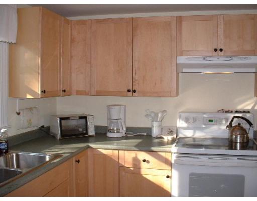 76 Hillside Rd, Braintree, MA 02184 photo 2