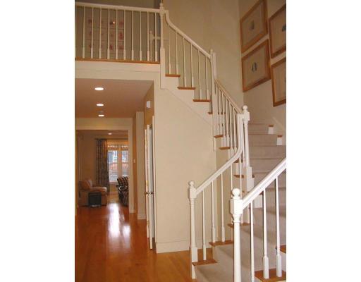 4 Westledge Rd, Marblehead, MA 01945 photo 2