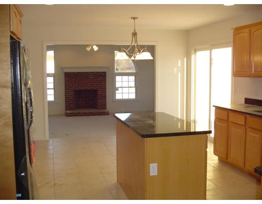 17 Rolling Meadow Dr, Millis, MA 02054 photo 2