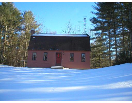 8 Pine St, Townsend, MA 01469 photo 1