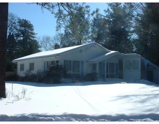 47 Ellendale Cir, Springfield, MA 01128 photo 3