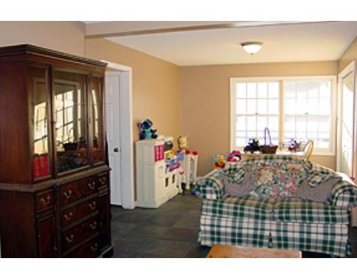 95 Winterset Dr, Springfield, MA 01129 photo 7