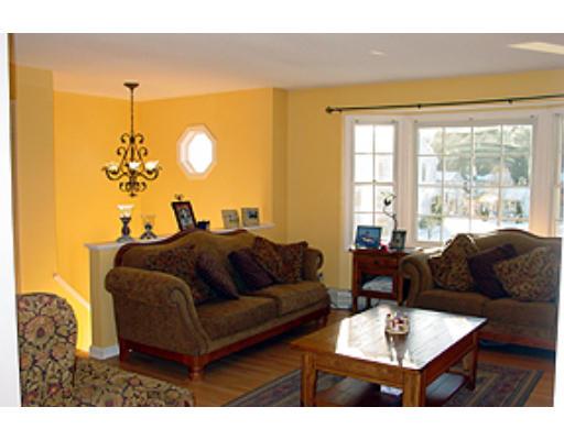 95 Winterset Dr, Springfield, MA 01129 photo 6