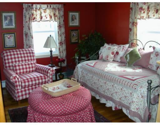 1 Beaver Park Rd, Danvers, MA 01923 photo 5