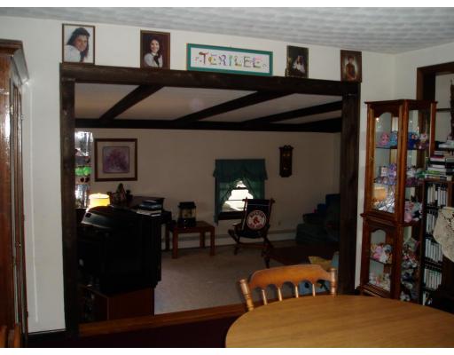 4 Sears Ave, Webster, MA 01570 photo 5