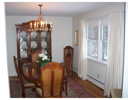 33 Colby Rd, Wellesley, MA 02482 photo 4