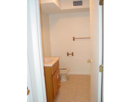 526 Third St #3, Fall River, MA 02721 photo 4