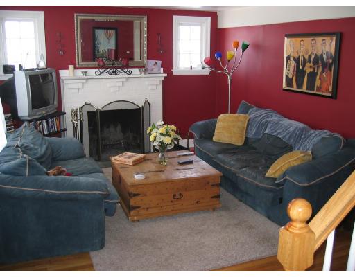 76 Turner St, Dedham, MA 02026 photo 2