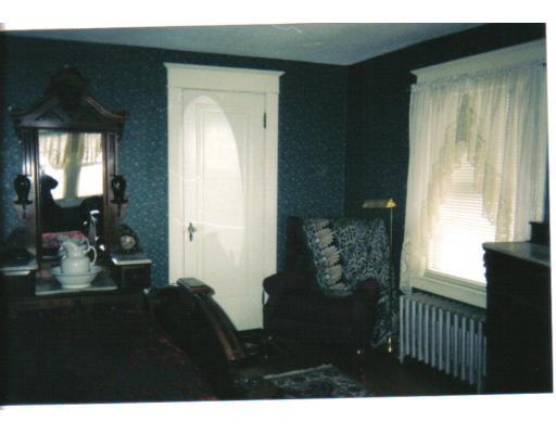 26 Prentice St, Springfield, MA 01104 photo 8
