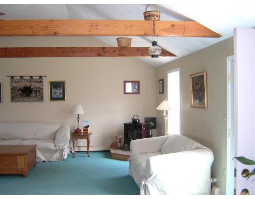5 Edward Rd, Dudley, MA 01571 photo 4
