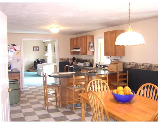5 Edward Rd, Dudley, MA 01571 photo 9