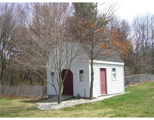 5 Edward Rd, Dudley, MA 01571 photo 17