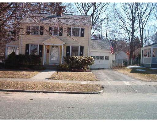 121 Harmon Ave, Springfield, MA 01118 photo 2
