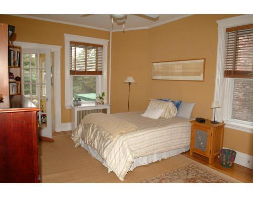 1035 Beacon # 2, Brookline, MA 02446 photo 14
