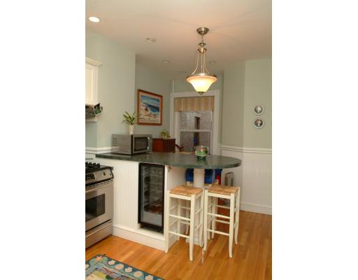 1035 Beacon # 2, Brookline, MA 02446 photo 7