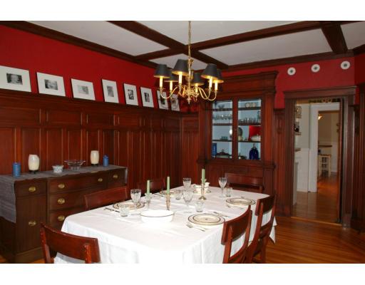 1035 Beacon # 2, Brookline, MA 02446 photo 3