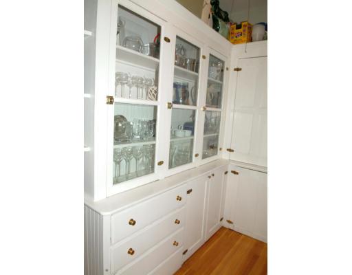 1035 Beacon # 2, Brookline, MA 02446 photo 8