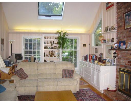 34 Tuttle Dr, Acton, MA 01720 photo 6