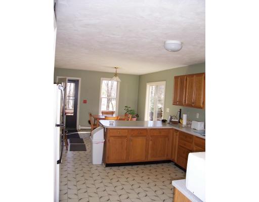 6 Bicentennial Ct, Mansfield, MA 02048 photo 4
