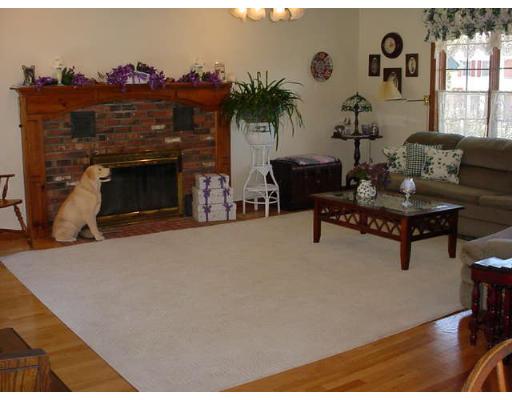 11 Brooks Xing, West Boylston, MA 01583 photo 3
