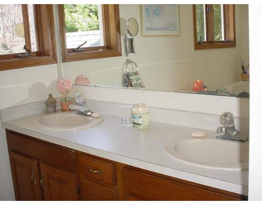 11 Brooks Xing, West Boylston, MA 01583 photo 10