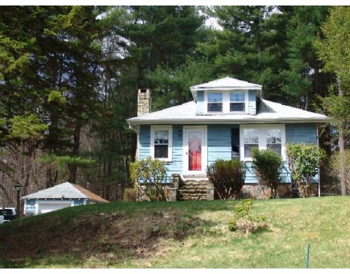 221 Cushing St, Hingham, MA 02043 photo 1