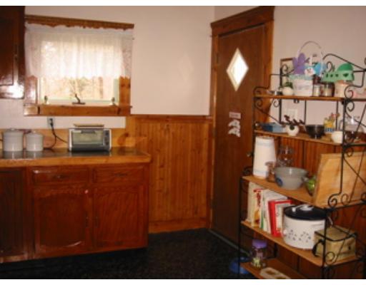23 Piehl Ave, Worcester, MA 01606 photo 4