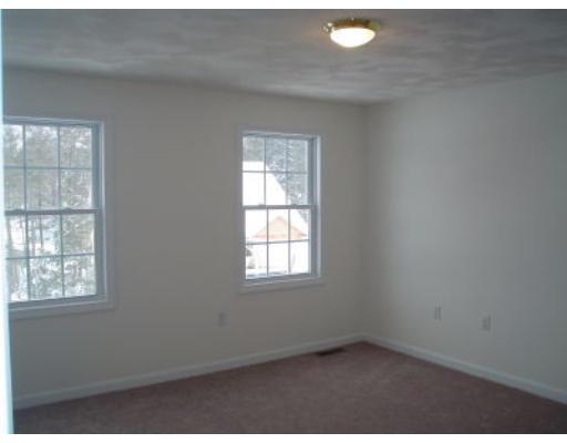 27 Perron Way, Lowell, MA 01854 photo 7