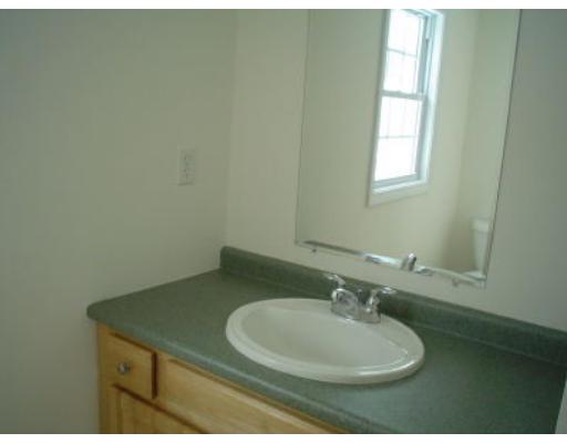 27 Perron Way, Lowell, MA 01854 photo 6