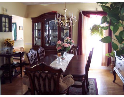 19 Dean St, Everett, MA 02149 photo 2