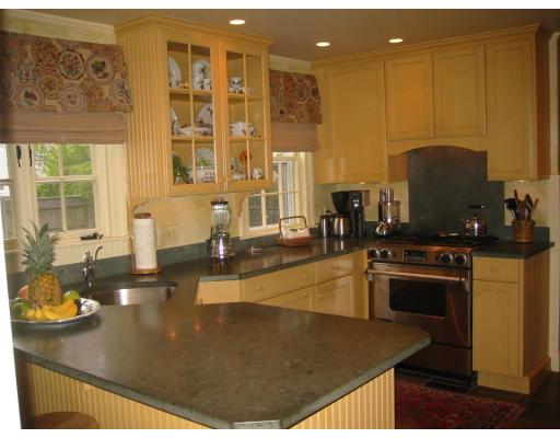 12 Westminster Rd, Marblehead, MA 01945 photo 3