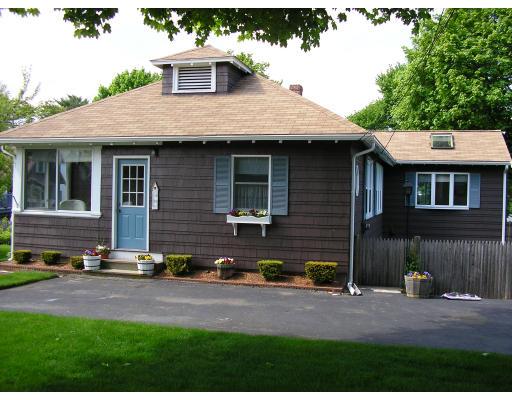 1 Holmes St, Beverly, MA 01915 photo 1