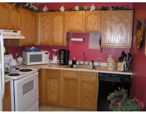 5300 N Main St #4, Fall River, MA 02720 photo 2