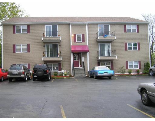 5300 N Main St #4, Fall River, MA 02720 photo 1