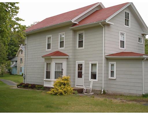 40 High St, Warren, MA 01083 photo 2