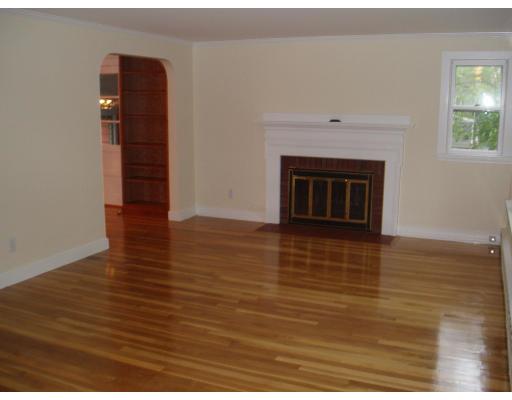 9 Henzie St, Reading, MA 01867 photo 6