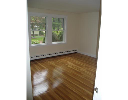 9 Henzie St, Reading, MA 01867 photo 8