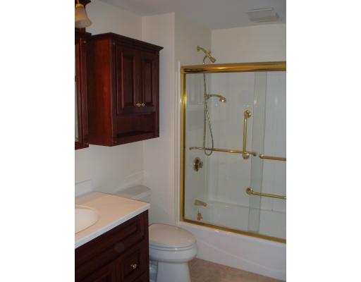 9 Henzie St, Reading, MA 01867 photo 7