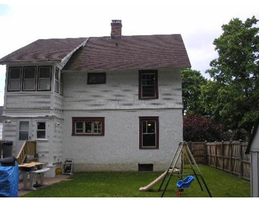 19 Nelson St, West Springfield, MA 01089 photo 9