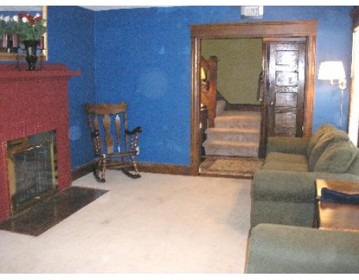 19 Nelson St, West Springfield, MA 01089 photo 3