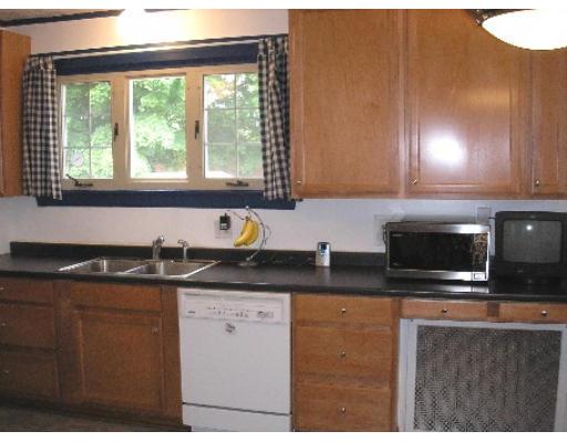 19 Nelson St, West Springfield, MA 01089 photo 8