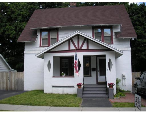 19 Nelson St, West Springfield, MA 01089 photo 1