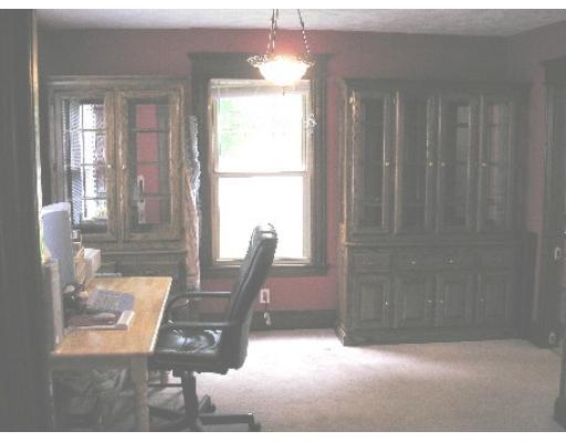 19 Nelson St, West Springfield, MA 01089 photo 5