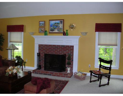 116 Fall Ln, Franklin, MA 02038 photo 5