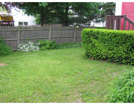 8 Rollinson Rd, Worcester, MA 01606 photo 3