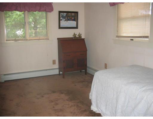 8 Rollinson Rd, Worcester, MA 01606 photo 7