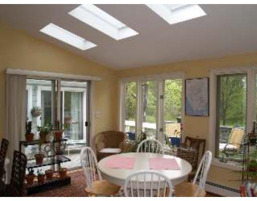 82 Centre St, Danvers, MA 01923 photo 4