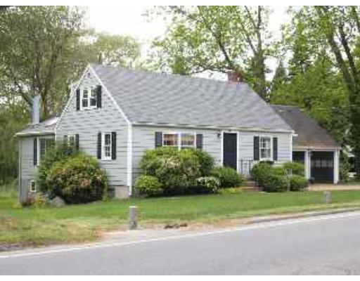 82 Centre St, Danvers, MA 01923 photo 1